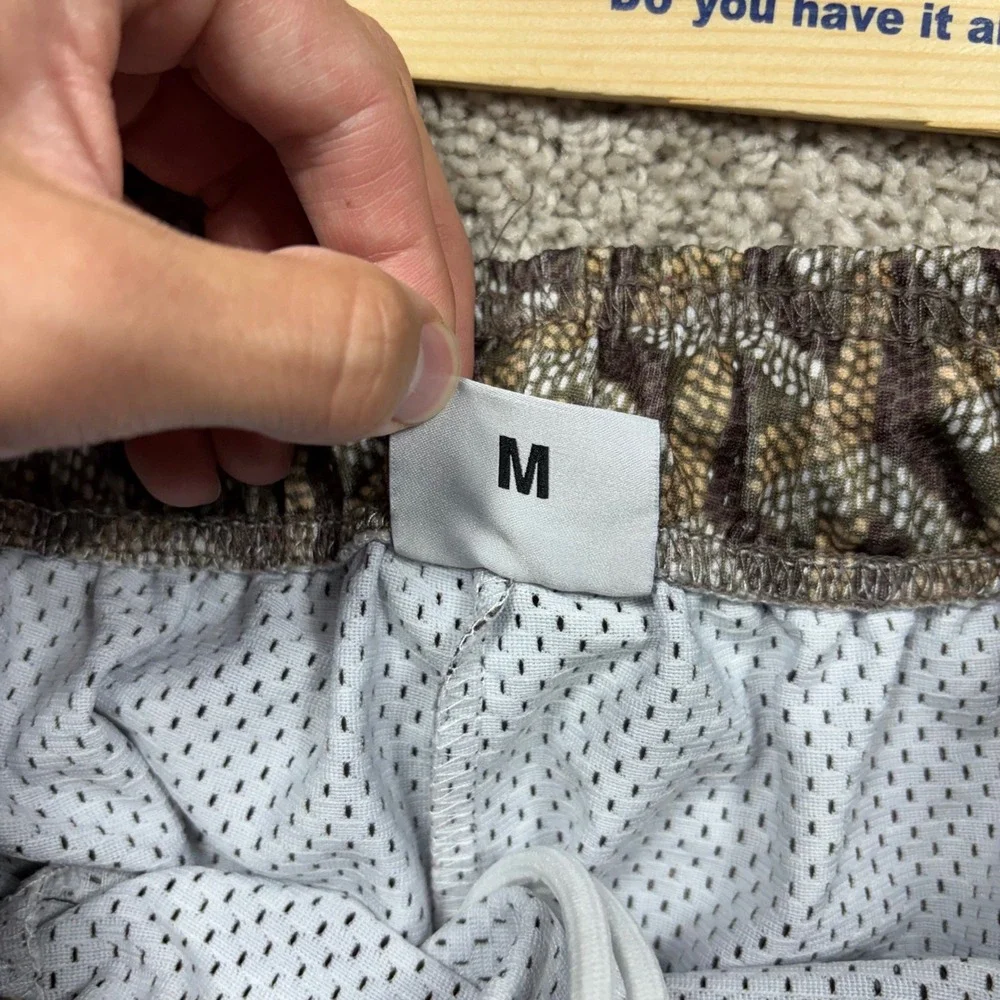 Bravest Studios Mens Mesh Shorts Brown Monogram Geometric Print Size M Medium